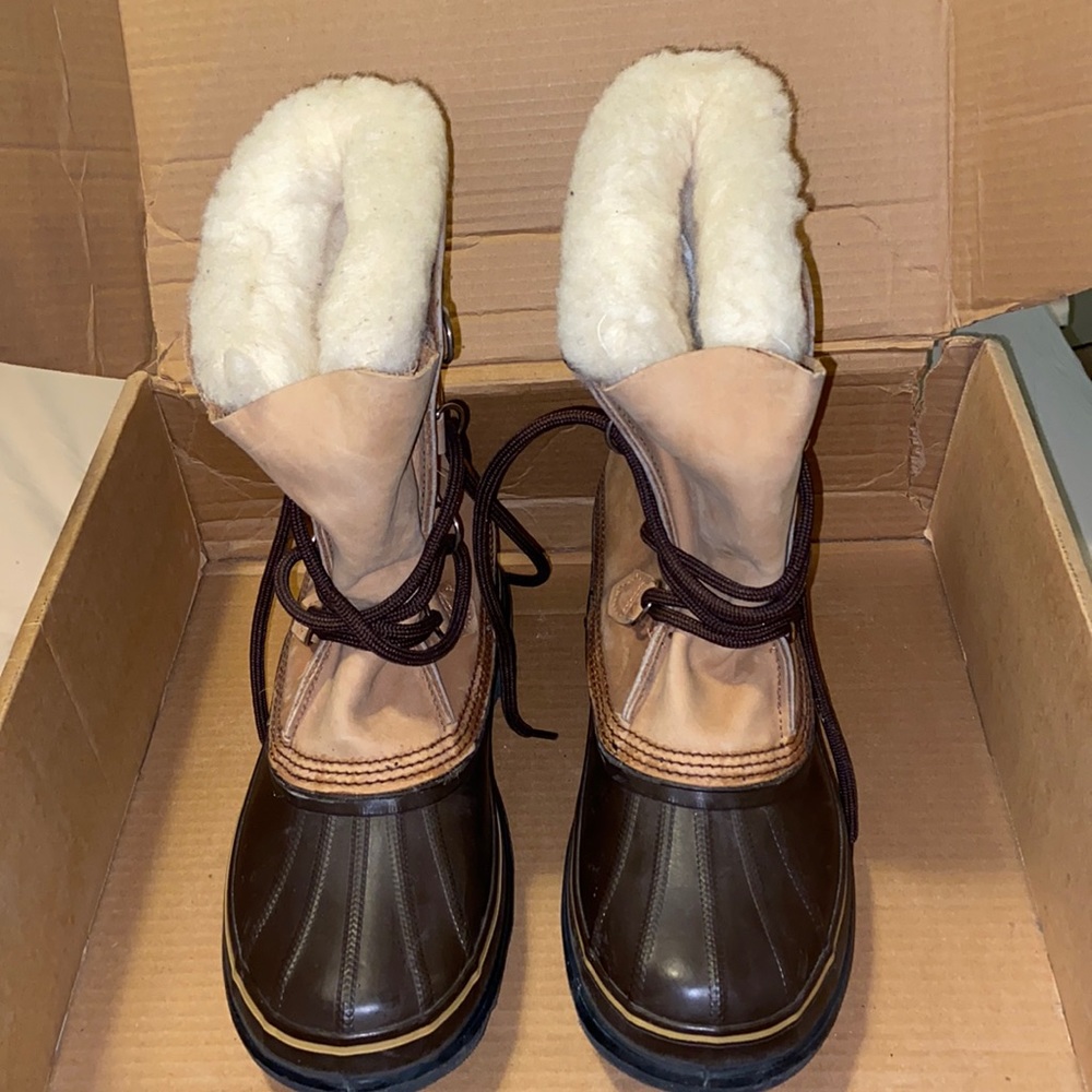 Eddie Bauer Men’s Insulated Winter Boots